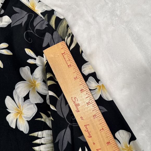 Hawaiian Lion Nantucket Floral Size M Long Sleeve Shirt Black W/Plumeria Flowers - Picture 8 of 10